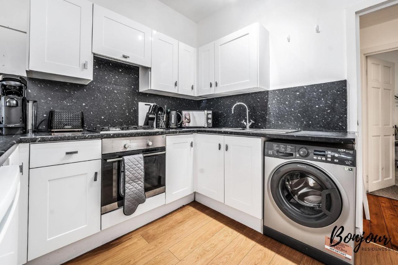 Cosy Grassmarket 2Br-1Ba - Newly Decorated! By Bonjour Residences Εδιμβούργο Εξωτερικό φωτογραφία
