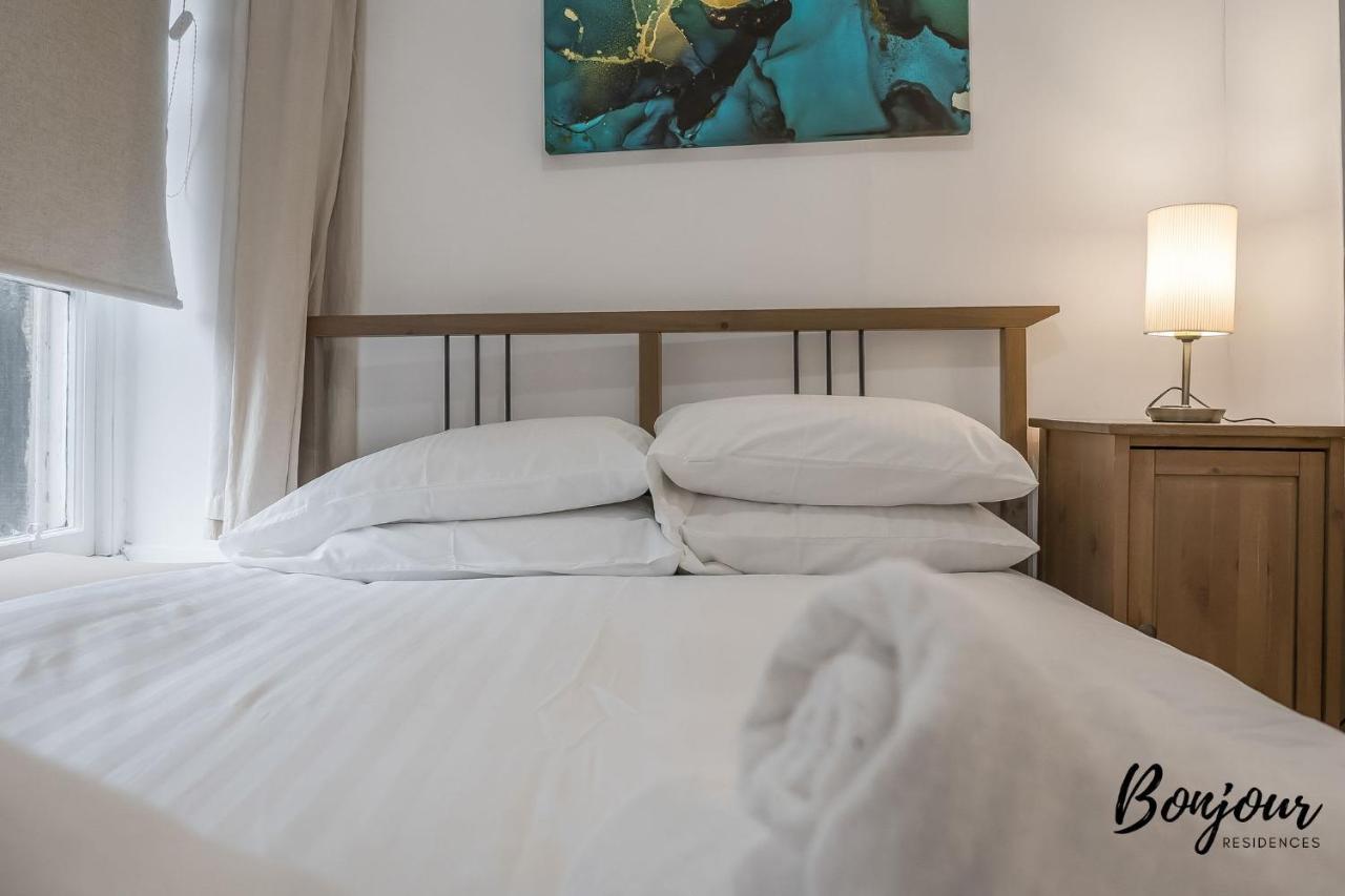 Cosy Grassmarket 2Br-1Ba - Newly Decorated! By Bonjour Residences Εδιμβούργο Εξωτερικό φωτογραφία